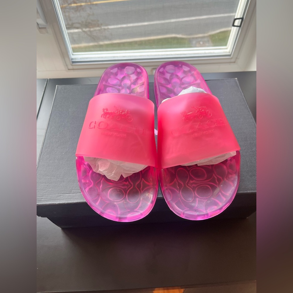 NWOB- Coach - 9M. Pink Rubber Slides
